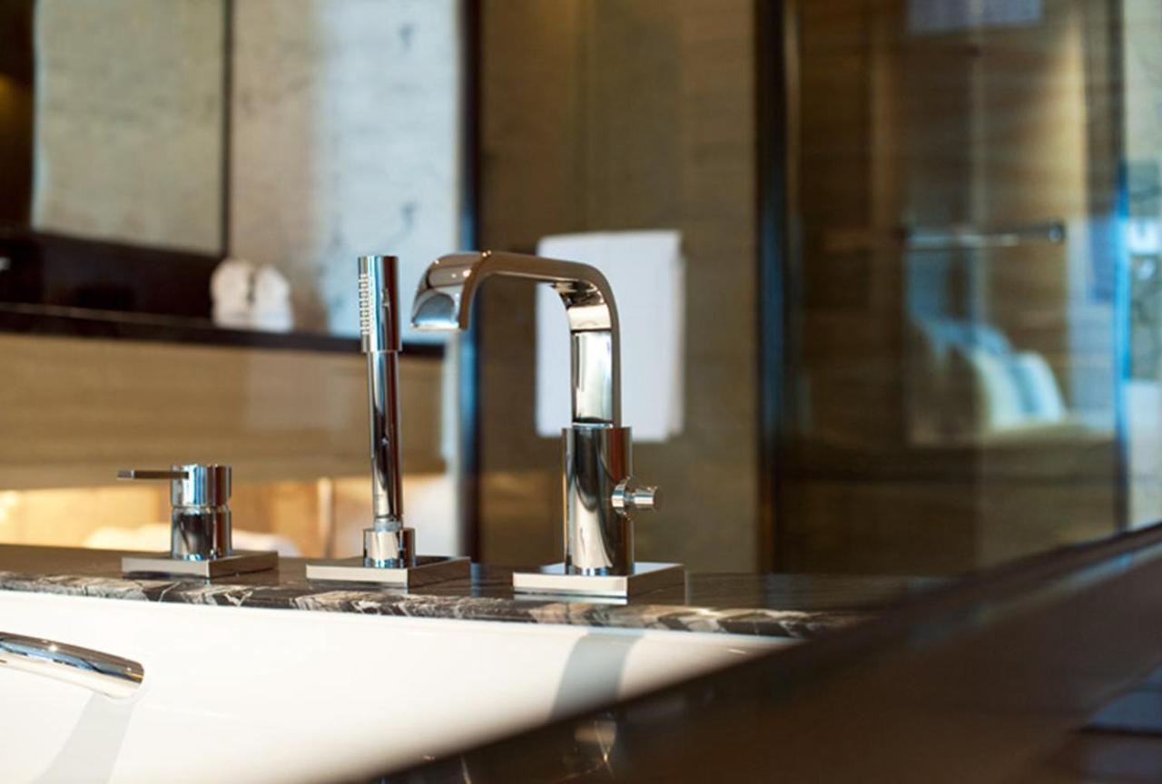 Le Meridien Chongqing Nan'an Bagian luar foto