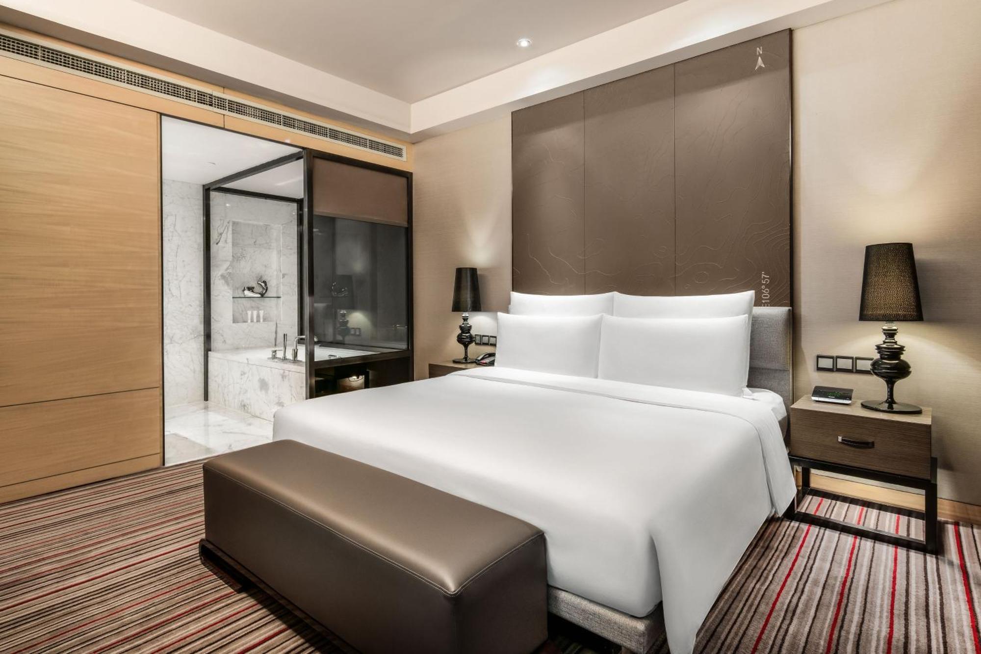 Le Meridien Chongqing Nan'an Bagian luar foto