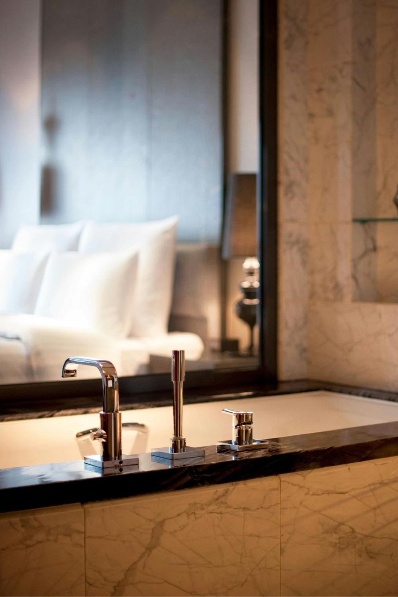 Le Meridien Chongqing Nan'an Bagian luar foto